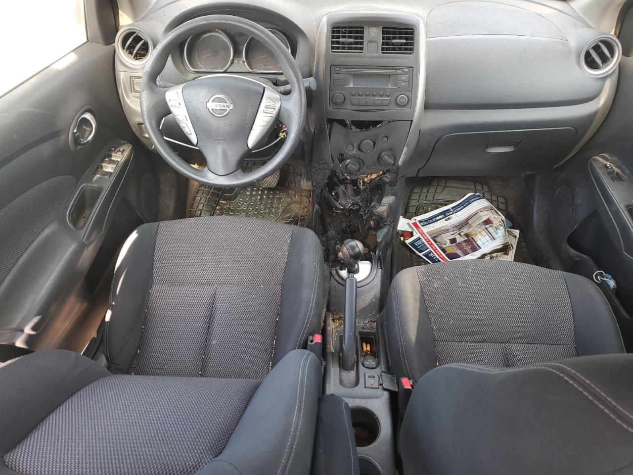 NISSAN VERSA S