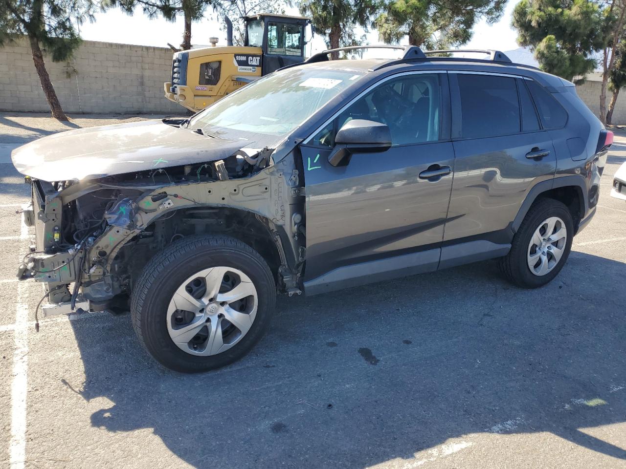 TOYOTA RAV4 LE