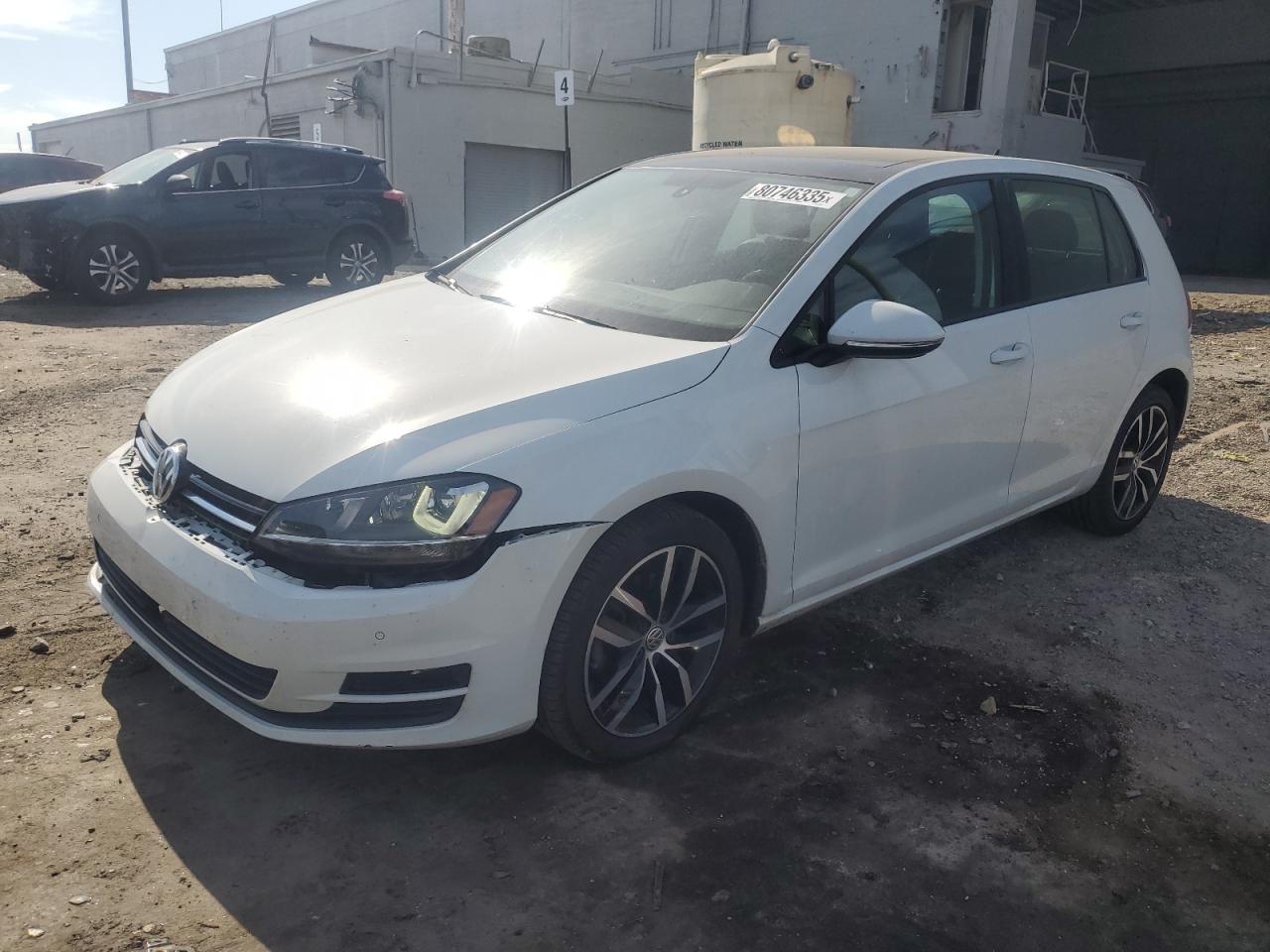 VOLKSWAGEN GOLF