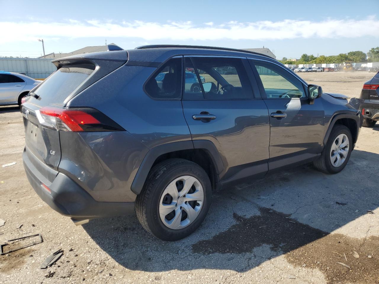 TOYOTA RAV4 LE