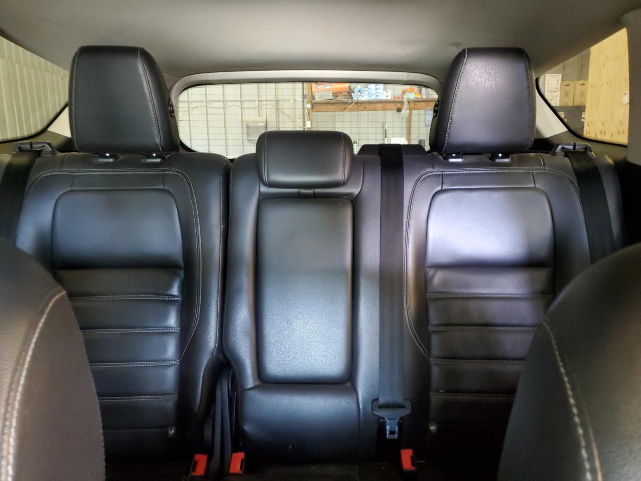 FORD ESCAPE TITANIUM