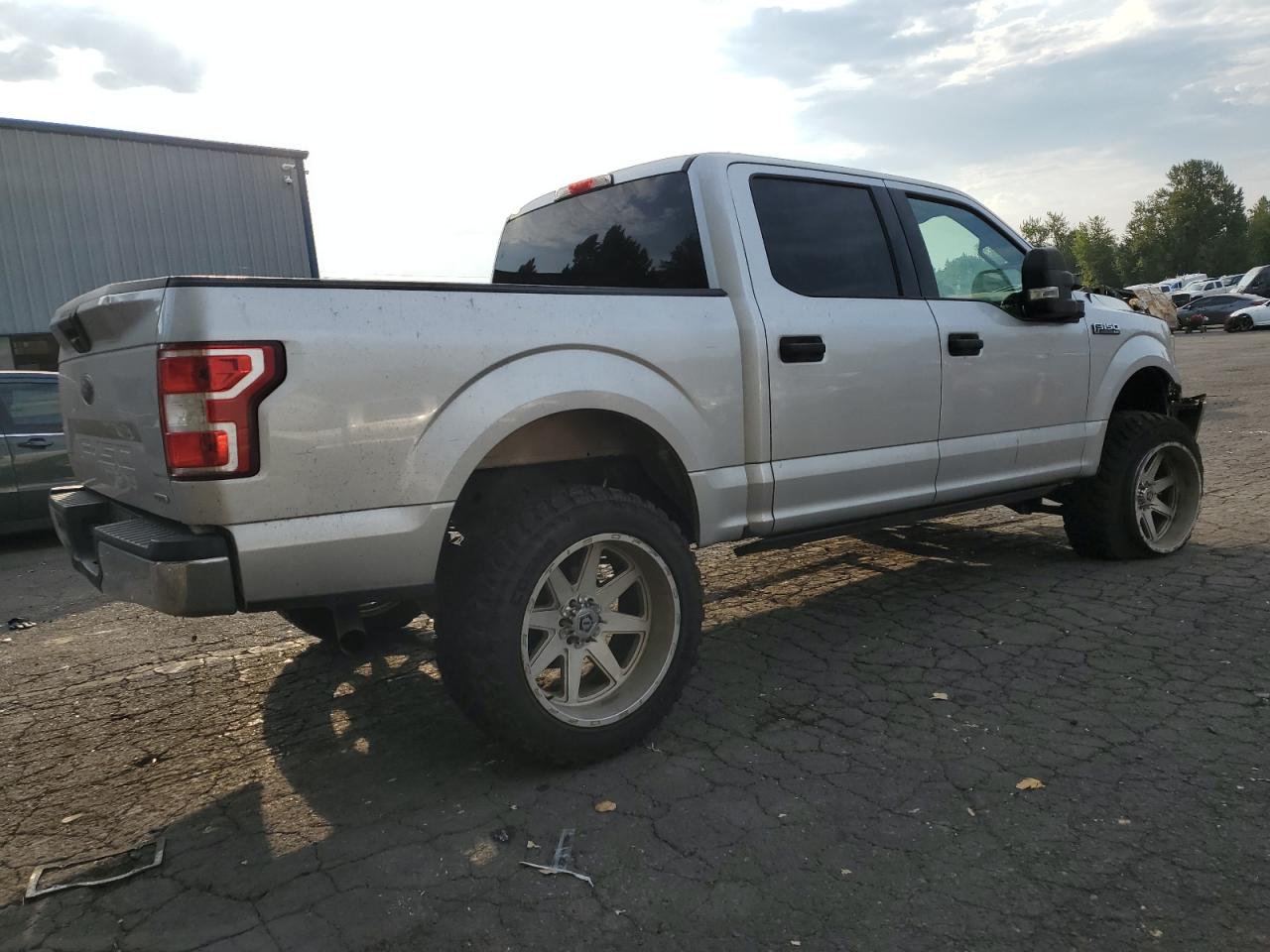 FORD F-150 SUPERCREW