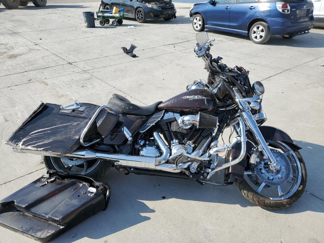  Salvage Harley-Davidson Fl