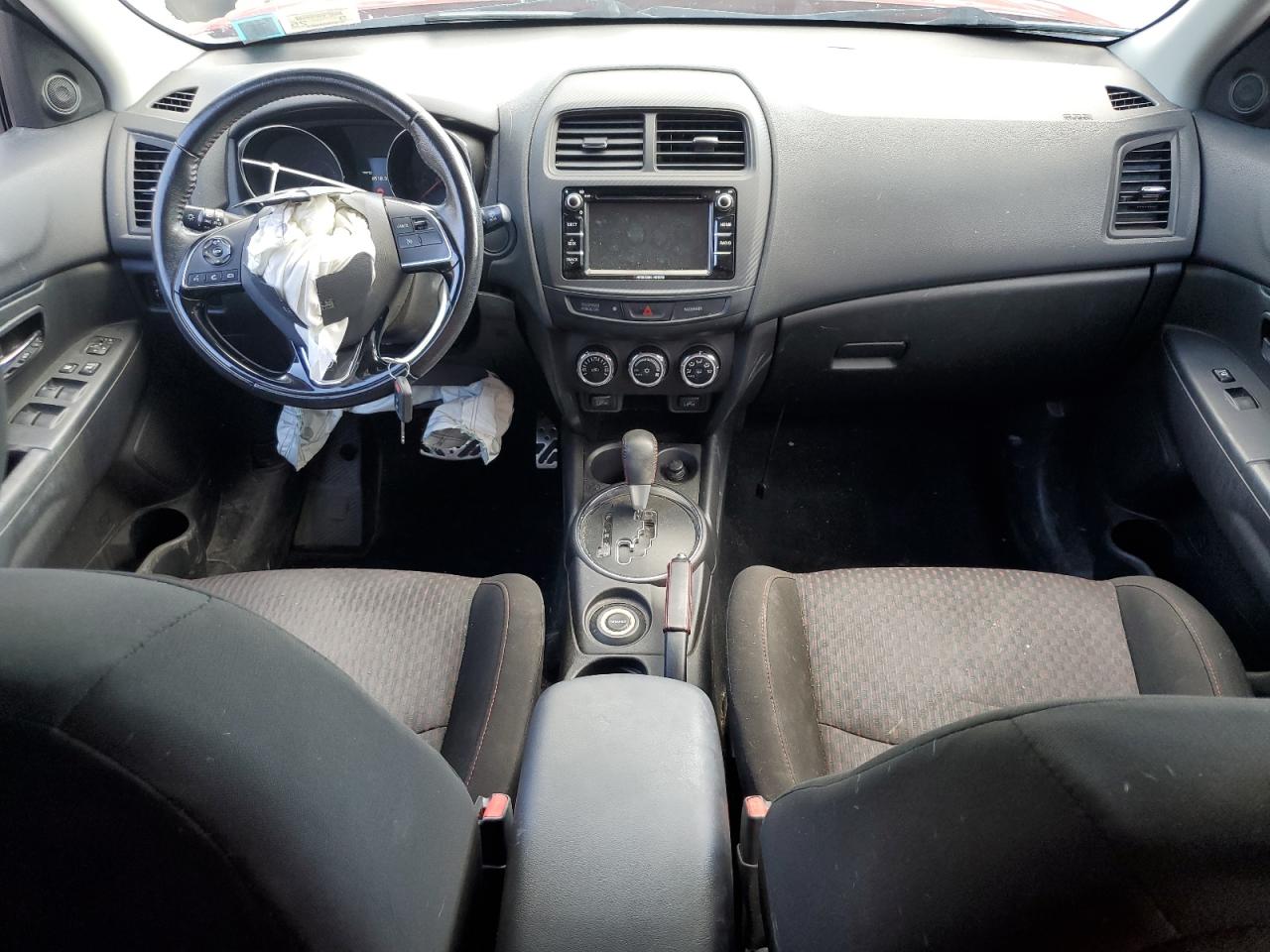 MITSUBISHI OUTLANDER ES