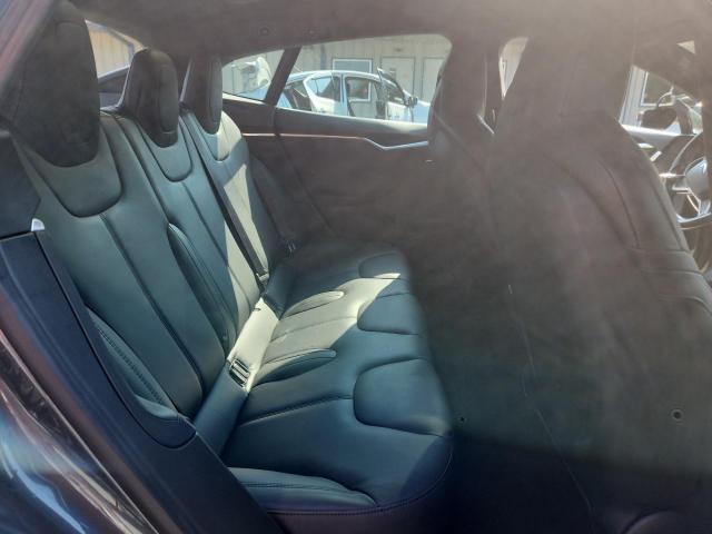 2016 TESLA MODEL S 5YJSA1E25GF156861