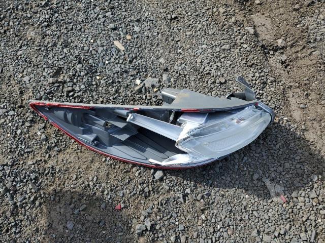 2018 HYUNDAI ELANTRA SE 5NPD84LF5JH393001