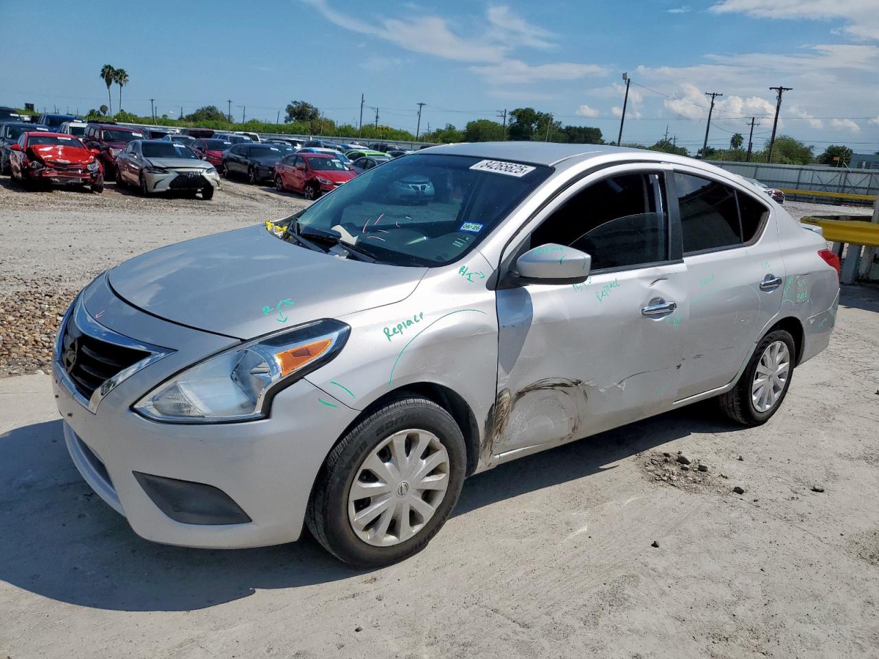 NISSAN VERSA S