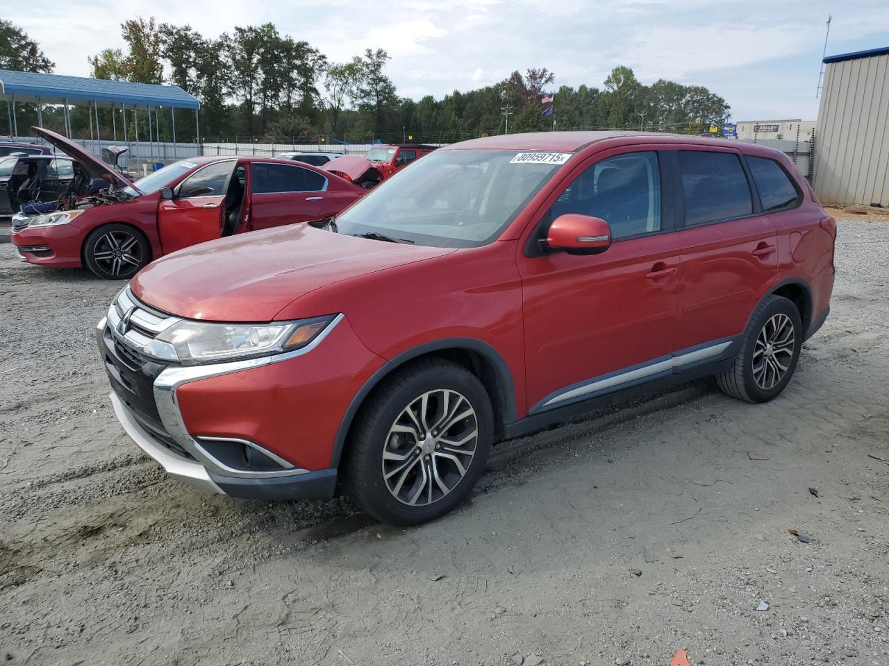  Salvage Mitsubishi Outlander