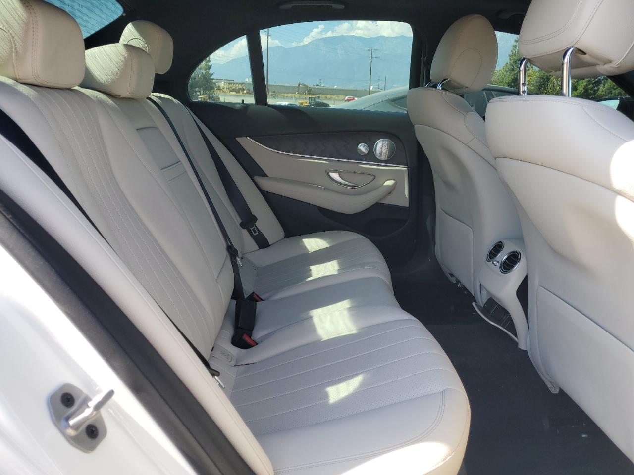 MERCEDES-BENZ E-CLASS 350