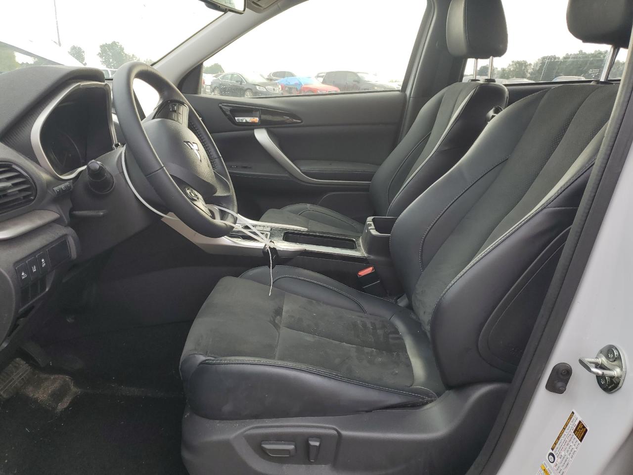 MITSUBISHI ECLIPSE SE