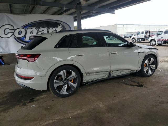 2022 AUDI E-TRON PRE WA1LAAGE2NB032102