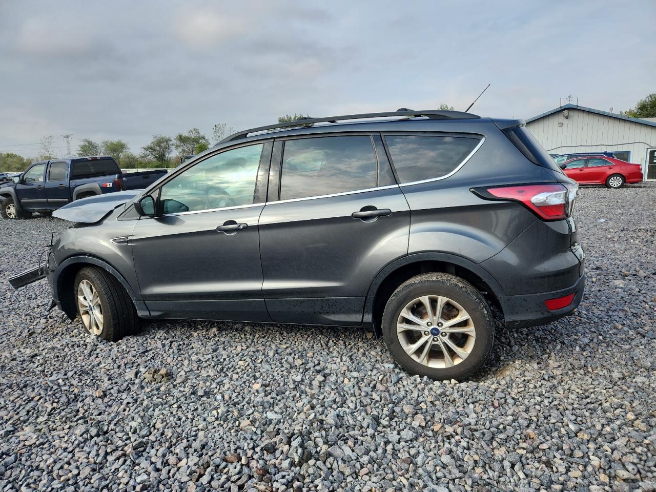 FORD ESCAPE SE
