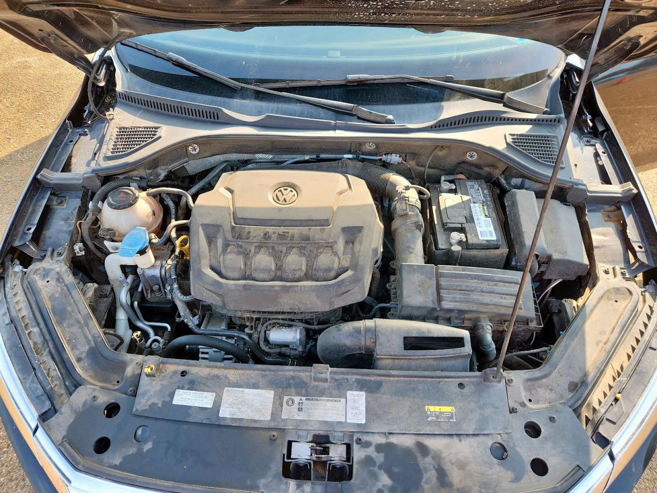 VOLKSWAGEN PASSAT SE