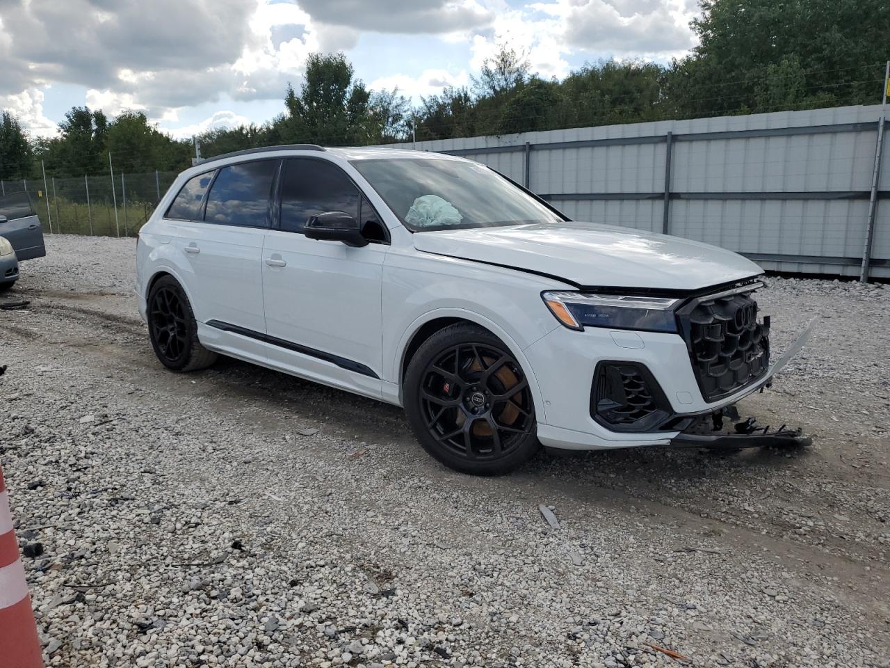 AUDI SQ7 PREMIUM PLUS