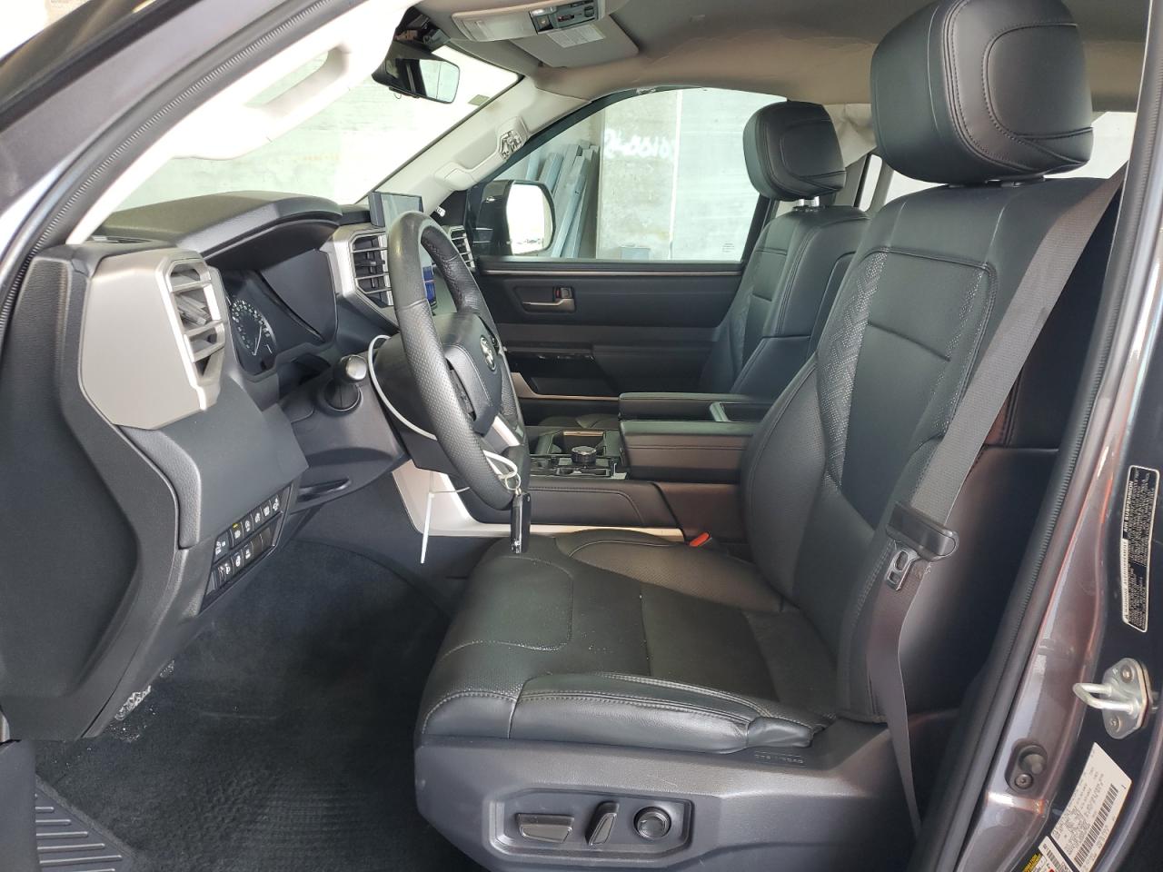 TOYOTA TUNDRA CREWMAX LIMITED