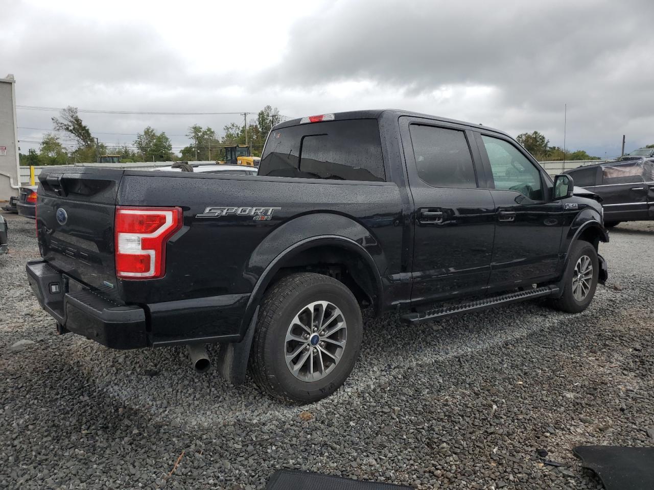 FORD F-150 SUPERCREW