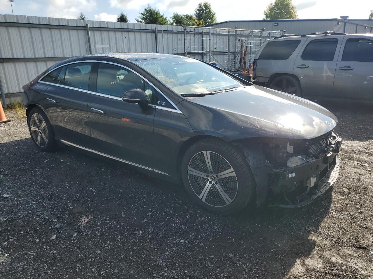 MERCEDES-BENZ EQS 450+