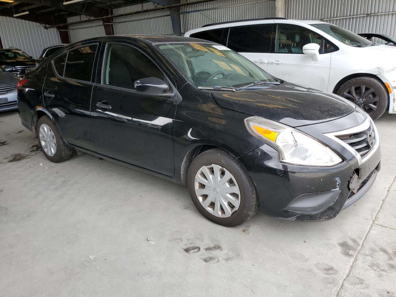 NISSAN VERSA S