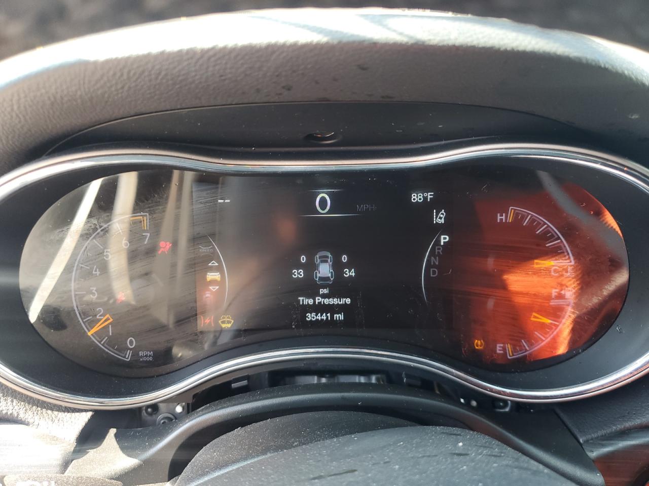 JEEP GRAND CHEROKEE LAREDO