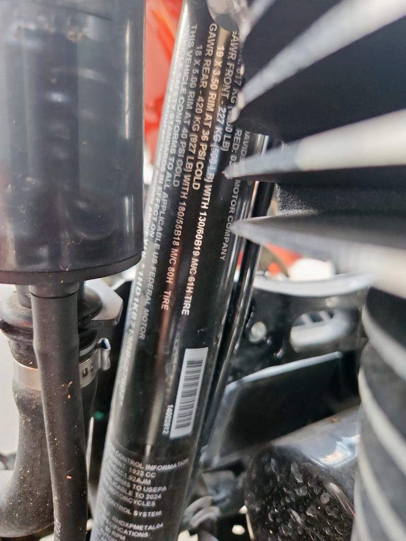 2024 HARLEY-DAVIDSON FLHX - 1HD1KB713RB627607