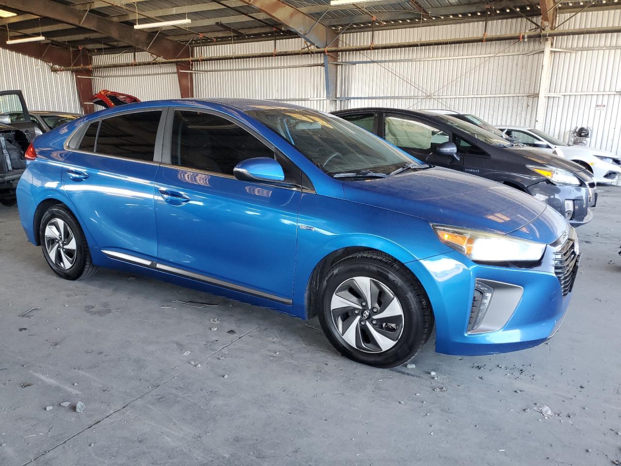 HYUNDAI IONIQ SEL