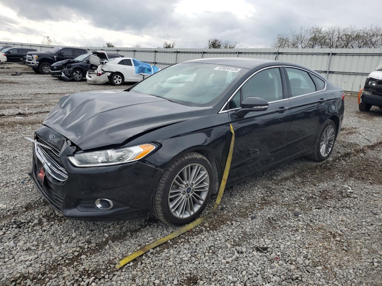 FORD FUSION SE