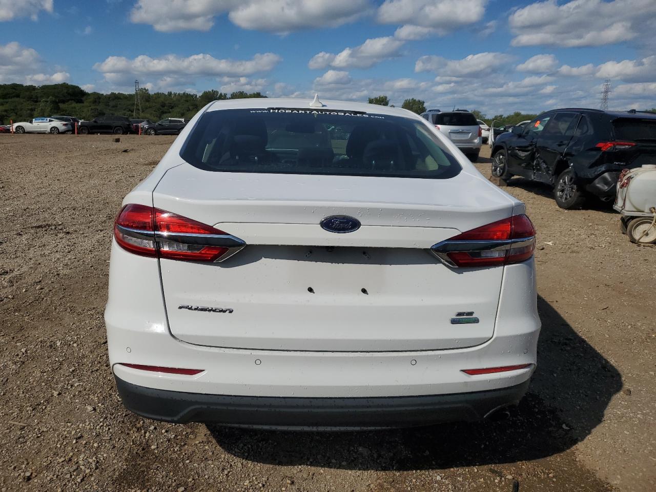 FORD FUSION SE