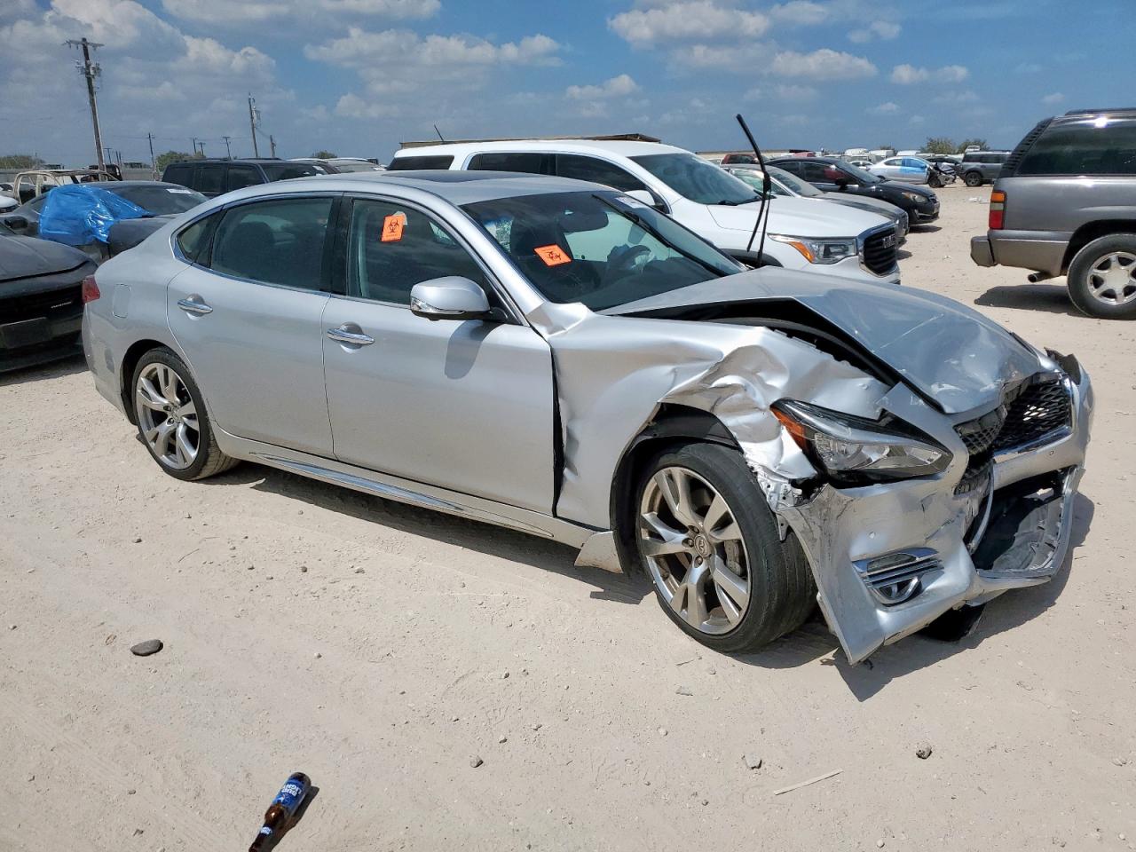 INFINITI Q70 3.7 LUXE