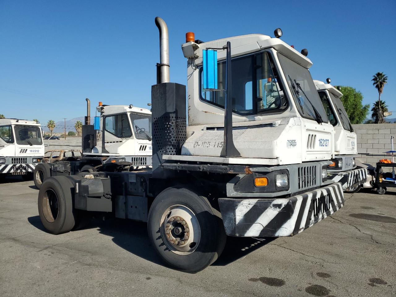 Lot #3285682683 2016 OTTAWA YARD TRACTOR OTTAWA