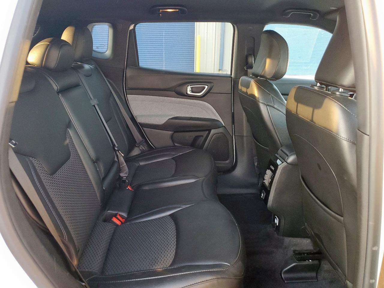 JEEP COMPASS LATITUDE