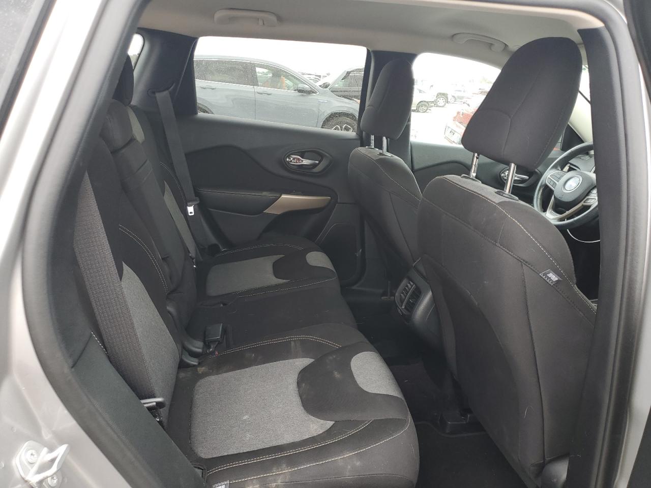 JEEP GRAND CHEROKEE LATITUDE