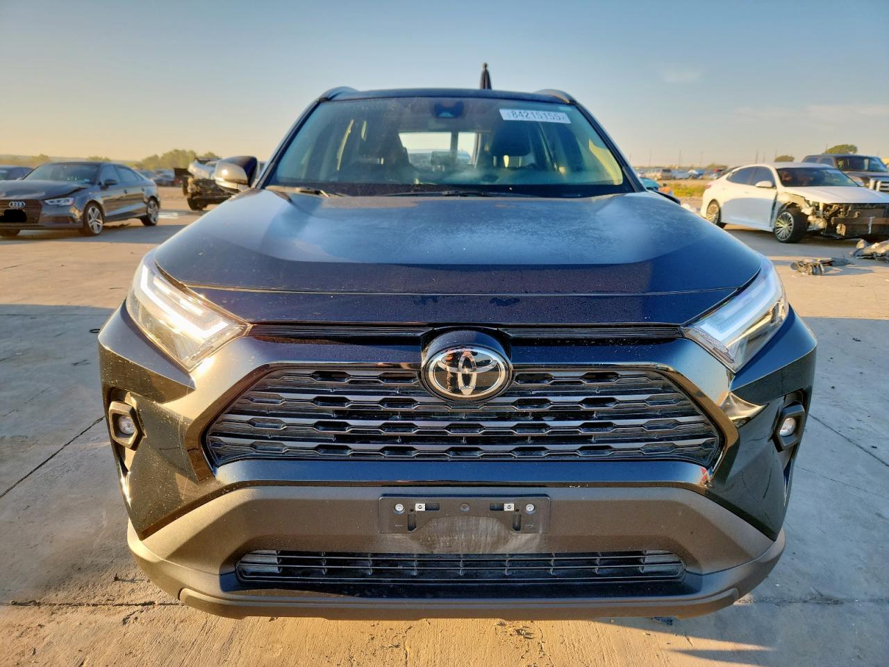 TOYOTA RAV4 XLE PREMIUM