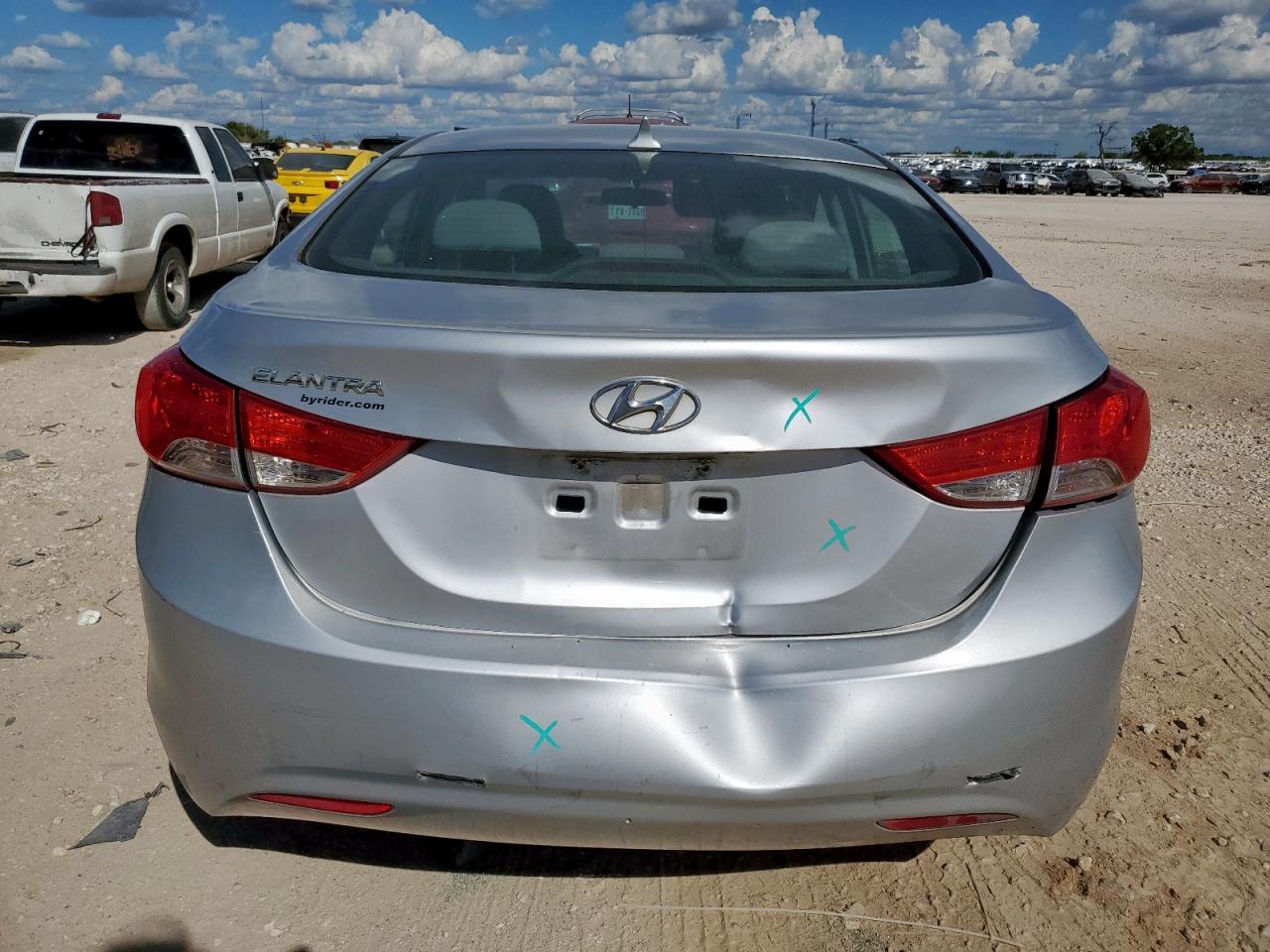 HYUNDAI ELANTRA GLS