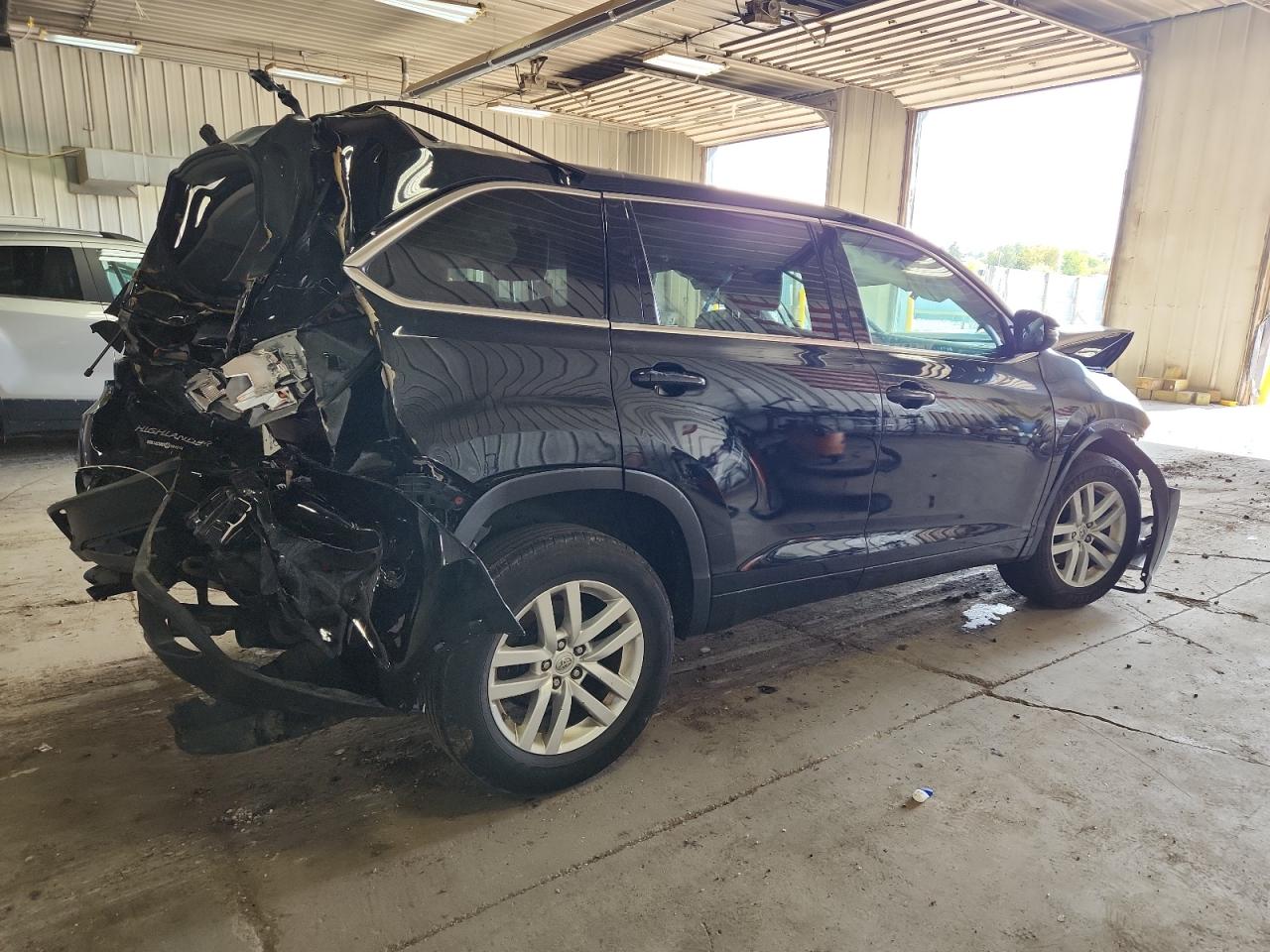 TOYOTA HIGHLANDER LE