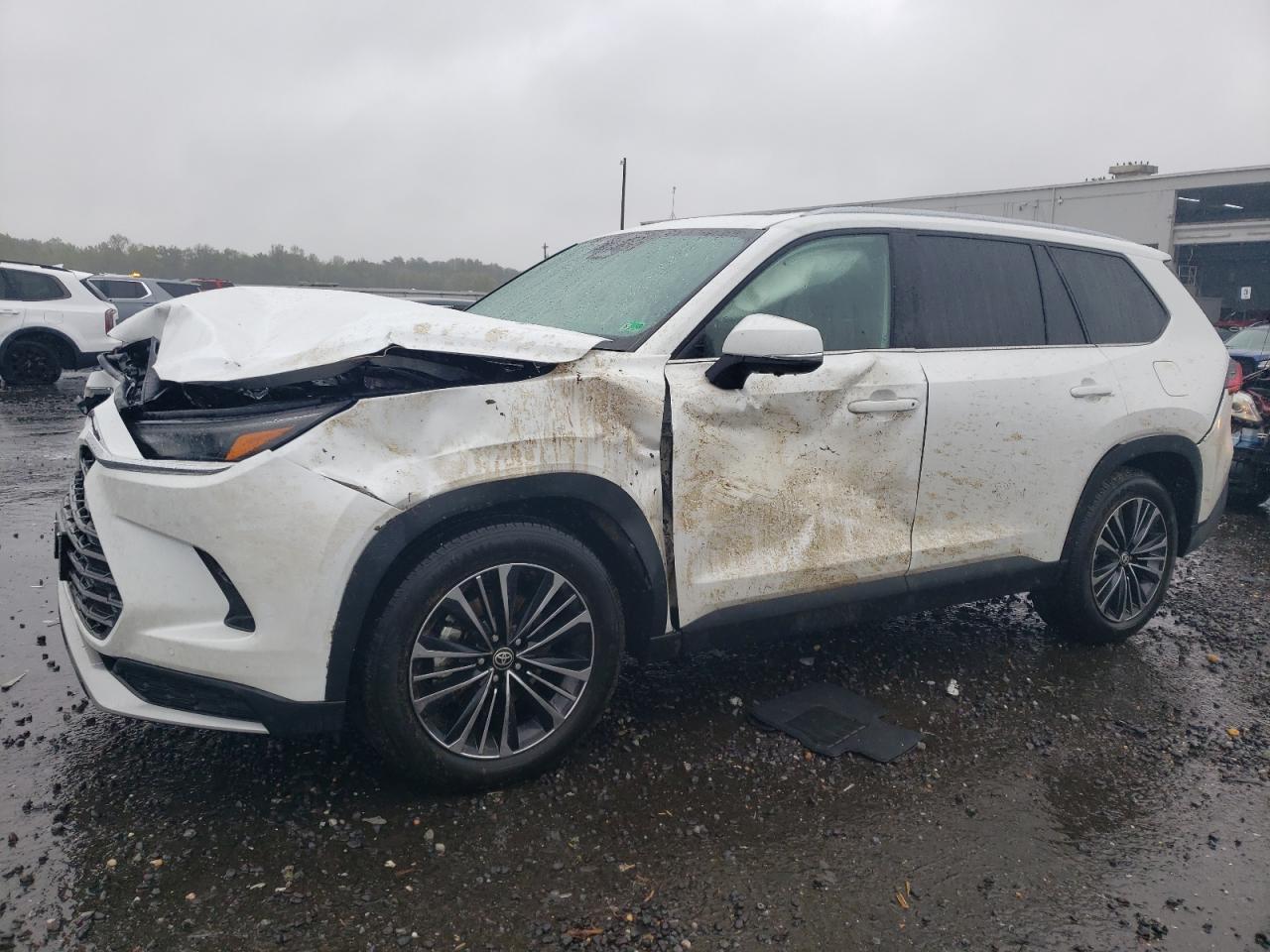 TOYOTA HIGHLANDER LIMITED