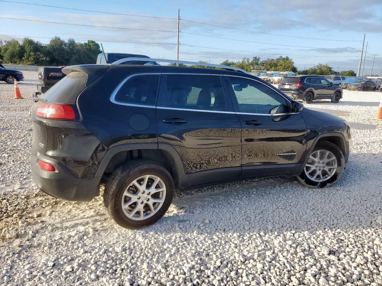 JEEP GRAND CHEROKEE LATITUDE PLUS