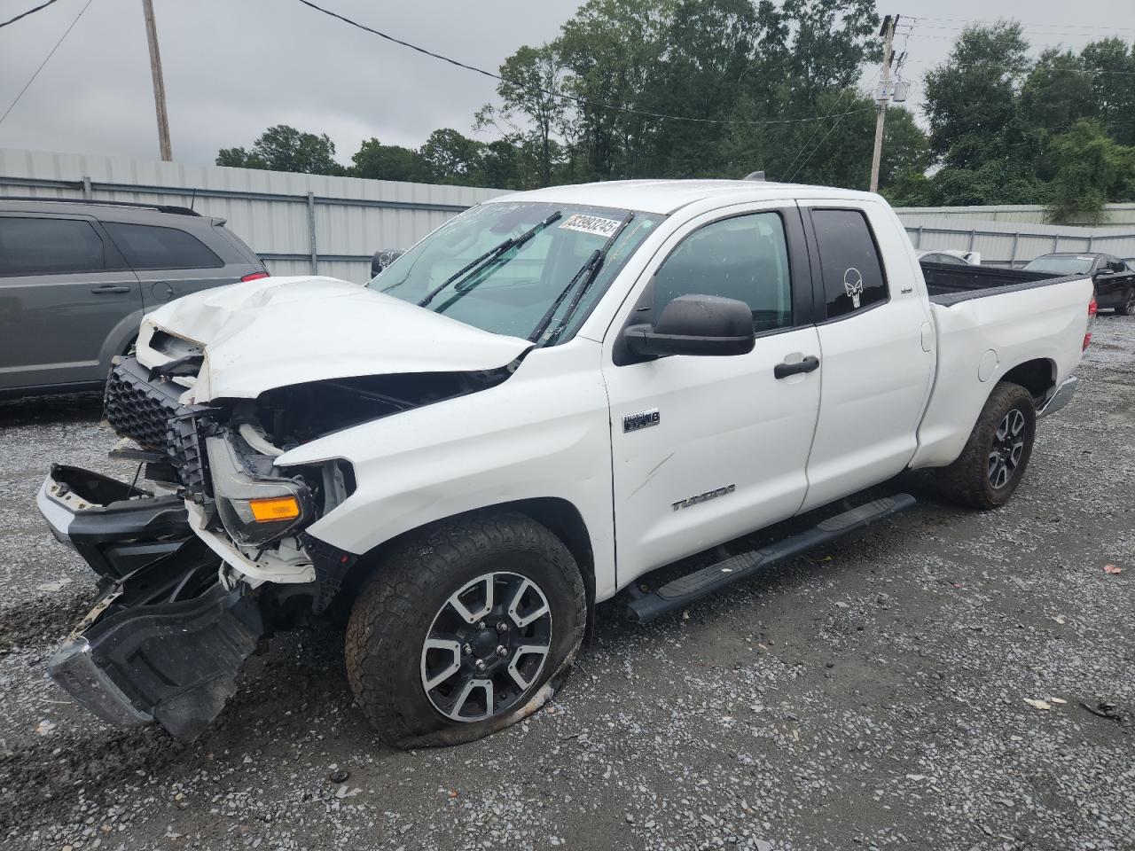TOYOTA TUNDRA DOUBLE CAB SR
