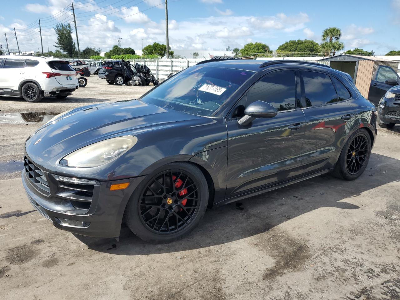 PORSCHE MACAN GTS