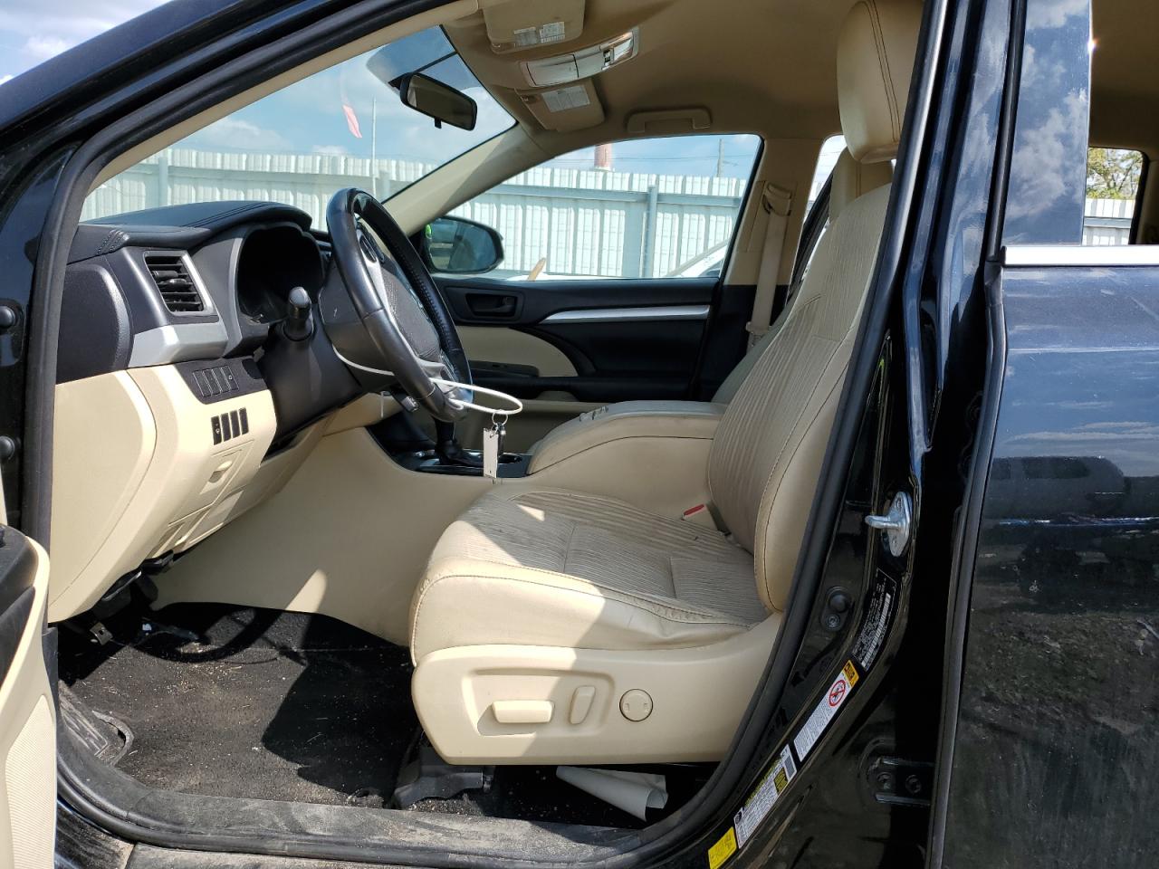 TOYOTA HIGHLANDER LE