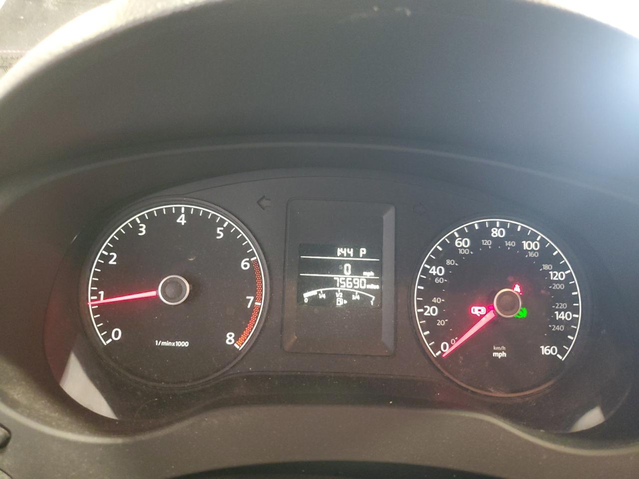 VOLKSWAGEN JETTA BASE