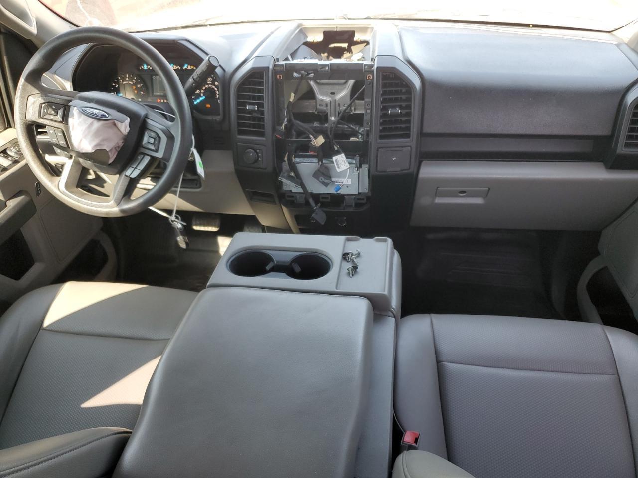 FORD F-150 SUPER CAB