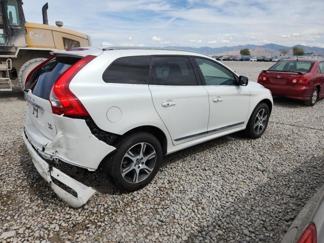 2015 VOLVO XC60 T6 PL YV4902RD0F2588744