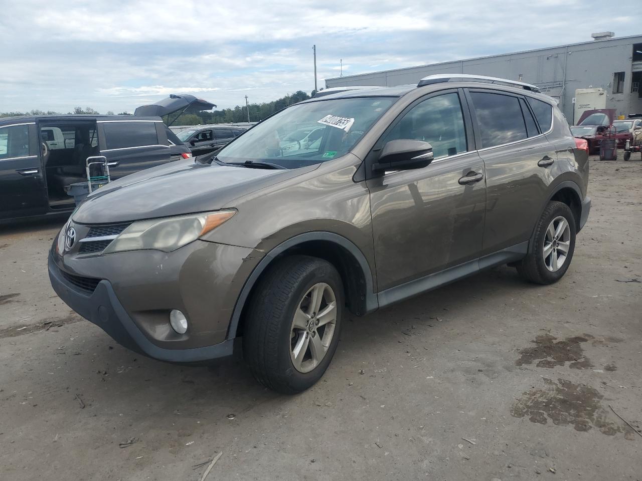 Lot #3316824433 2015 TOYOTA RAV4 XLE
