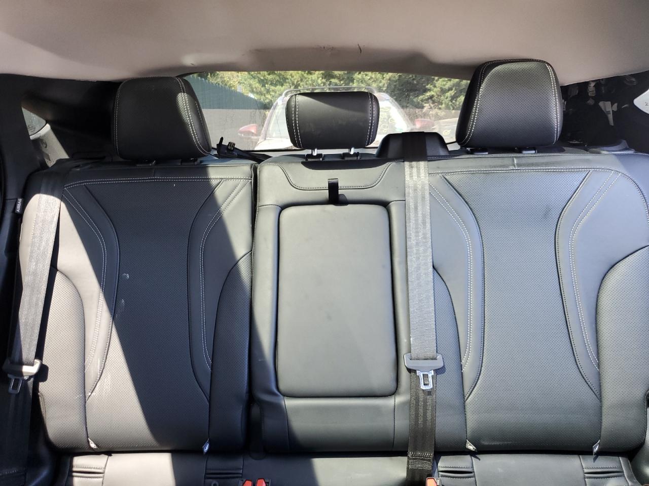 FORD MUSTANG PREMIUM