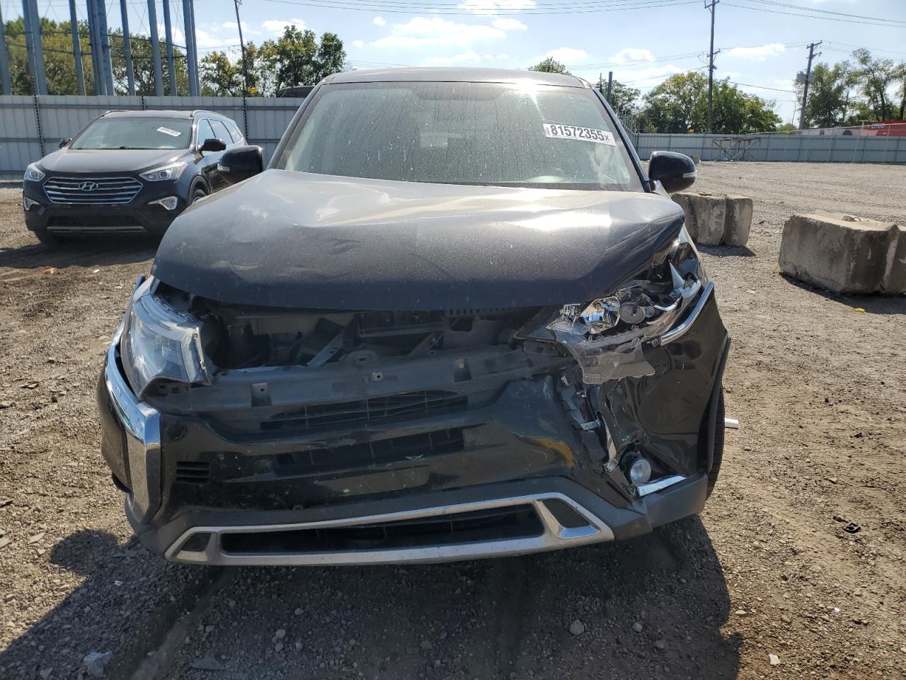 MITSUBISHI OUTLANDER SE