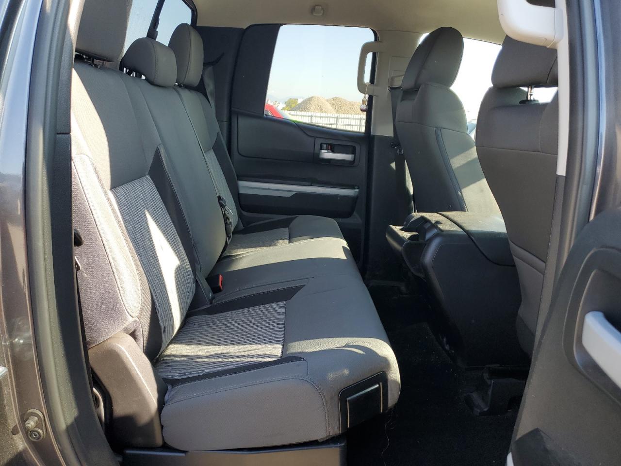 TOYOTA TUNDRA DOUBLE CAB SR