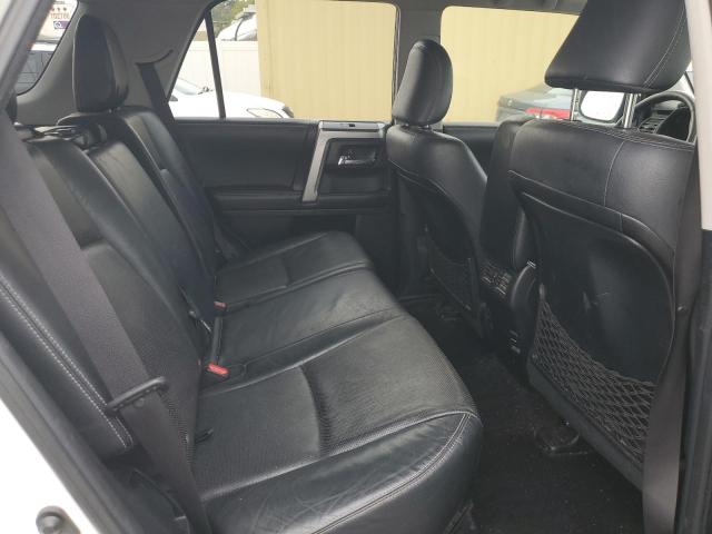 2015 TOYOTA 4RUNNER SR JTEBU5JR0F5218101