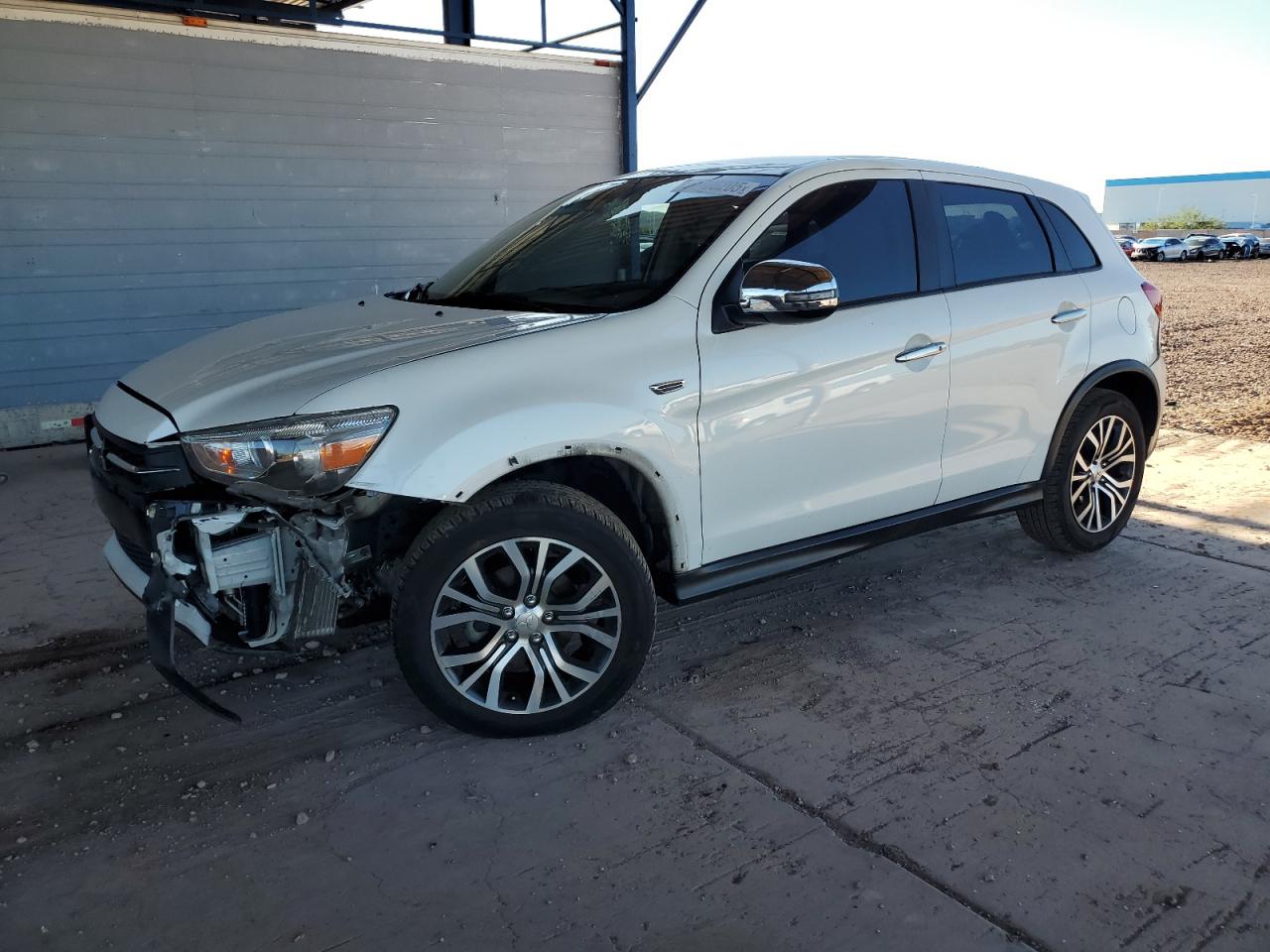 MITSUBISHI OUTLANDER ES