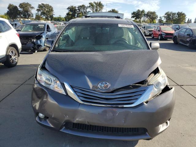 2017 TOYOTA SIENNA XLE 5TDYZ3DC1HS775074