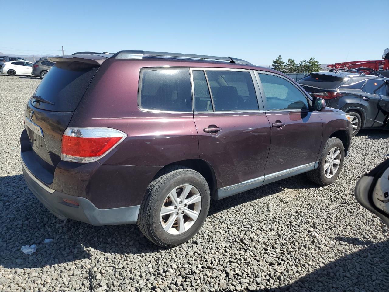 TOYOTA HIGHLANDER BASE